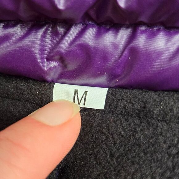 Fou Fou Doggie Puffer Vest Jacket with removable zipper hood , velcro closure M - Picture 5 of 15